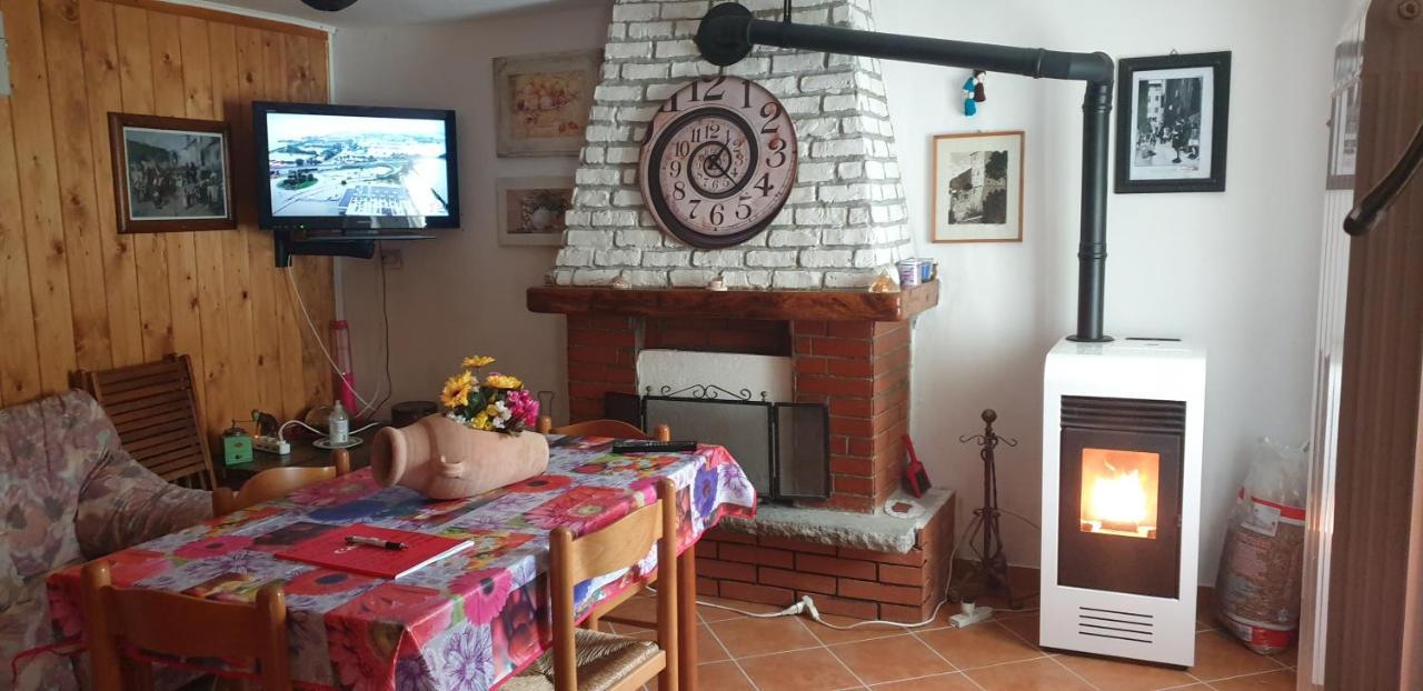 Casa Vacanze Mingos Lodio Di La Carpineta Extérieur photo